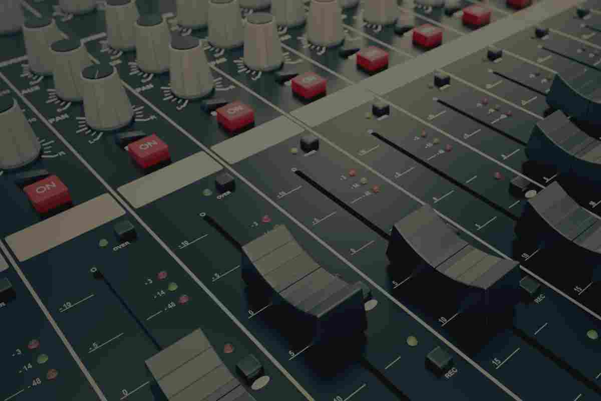 studio_service_01 https://brownsoundent.com/wp-content/uploads/2017/05/studio_service_01.jpg